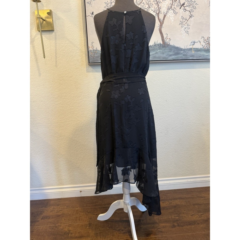 Little Romantic Black Dress With Fairy Hemline - Picture 6 of 7